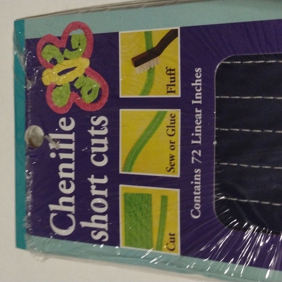 5/$20 Navy Chenille Shortcuts June Tailor JT219 - Picture 2 of 4